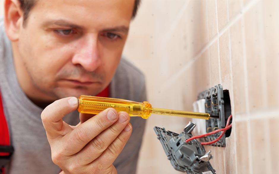 taux horaire électricien Coupvray